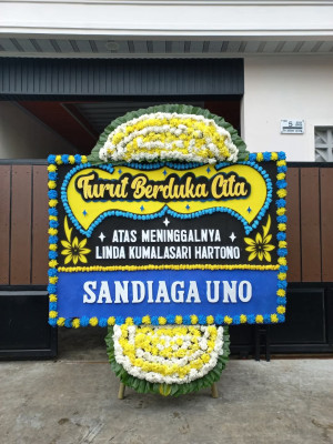 Papan Bunga Duka di Karang Sari