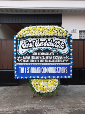 Papan Bunga Duka di Karang Sari